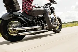 Mustang Black Wide Tripper Front Solo Driver Seat