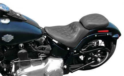 Mustang Black Diamond Stitch Wide Tripper Front Solo Driver Seat