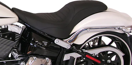 Mustang Black Tuck Roll 2Up Tripper Fastback 1Pc Seat