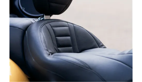 Mustang Black 2 Up Super Touring Deluxe 1 Pc Seat