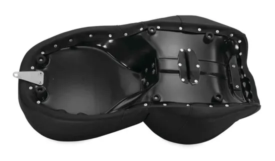 Mustang Touring Forward Deluxe 1pc Seat w Backrest