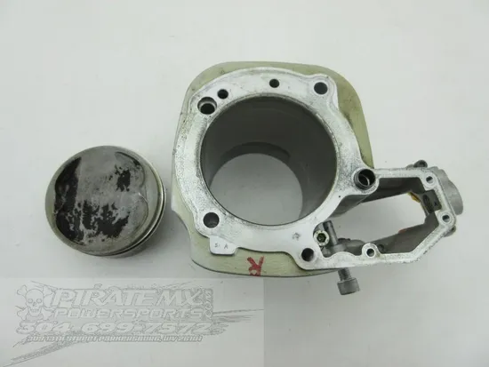 Engine Cylinder Jug W Piston Rear 1996 BMW R1100RS 936