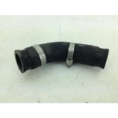 Engine Radiator Cooling Hoses 2005 Suzuki Boulevard C50T 961 13