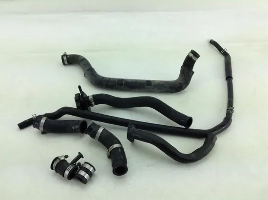 Engine Radiator Cooling Hoses 2005 Suzuki Boulevard C50T 961