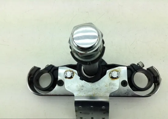 Lower Triple Tree Bottom Fork Clamp Shaft 01 Kawasaki Vulcan 1500 Classic FI 987