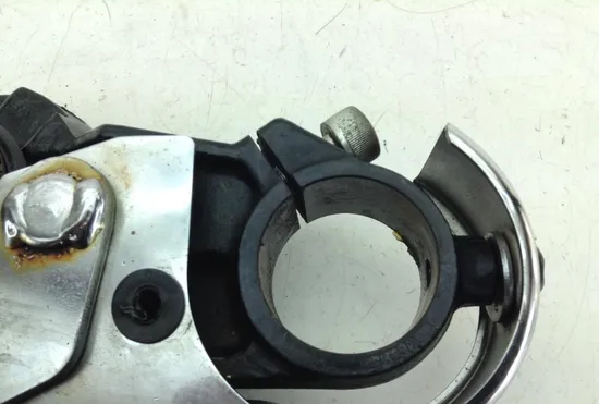 Lower Triple Tree Bottom Fork Clamp Shaft 01 Kawasaki Vulcan 1500 Classic FI 987