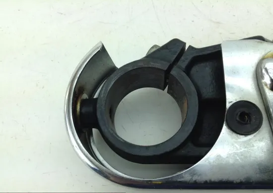 Lower Triple Tree Bottom Fork Clamp Shaft 01 Kawasaki Vulcan 1500 Classic FI 987