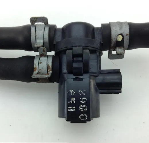 Air Valve Solenoid 2006 Suzuki GSXR750 1011