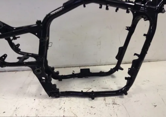 Main Frame Chassis CLN Ready To Go 2004 Kawasaki Vulcan 1600 Mean Streak 1045