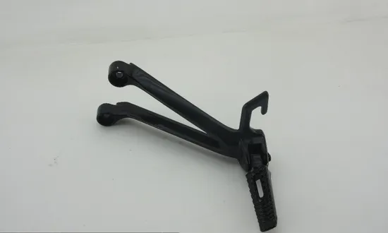 Left Rear Back Passenger Peg Bracket Side 2005 Suzuki GSXR1000 985