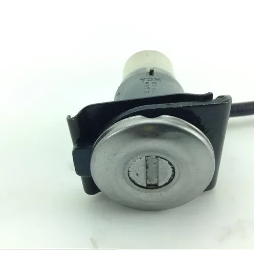 Honda Goldwing GL1800 Lockset Ignition Trunk Tank Gas Cap Key Gold Wing 03 9