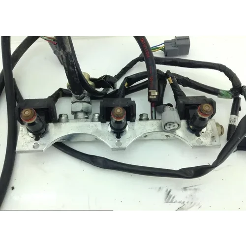 Honda Goldwing GL1800 Fuel Injector Rail Gold Wing GL 1800 03 13