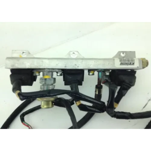 Honda Goldwing GL1800 Fuel Injector Rail Gold Wing GL 1800 03 15