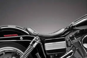 Le Pera Black Lil Nugget Pleated Solo Seat