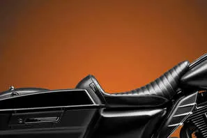 Le Pera Black Pleated Stubs Cafe Solo Seat