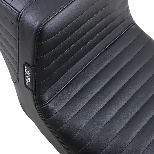 Le Pera Black Pleated Tailwhip 2up Seat
