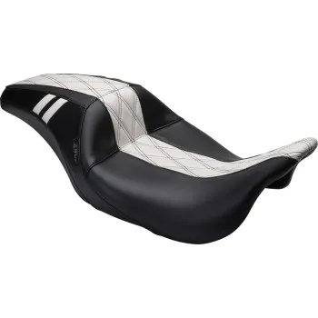 Le Pera White Double Diamond Outcast GT Seat