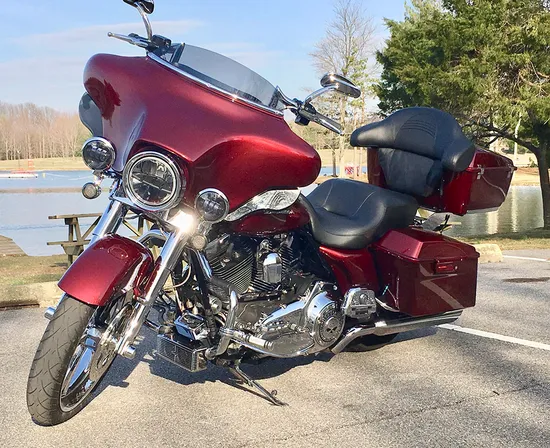 UC Under Regulator Mount Engine Oil Cooler Kit Chrome