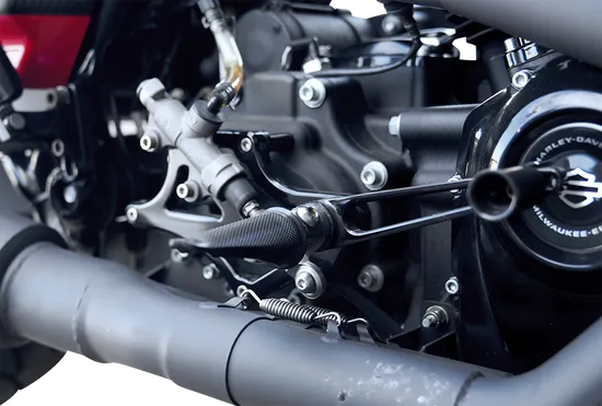 Speed Merchant Black Mid Control Kit w Speedpegs