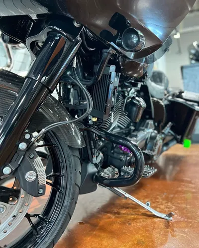 UC Frame Tube Mount Engine Oil Cooler Kit Black Chopped