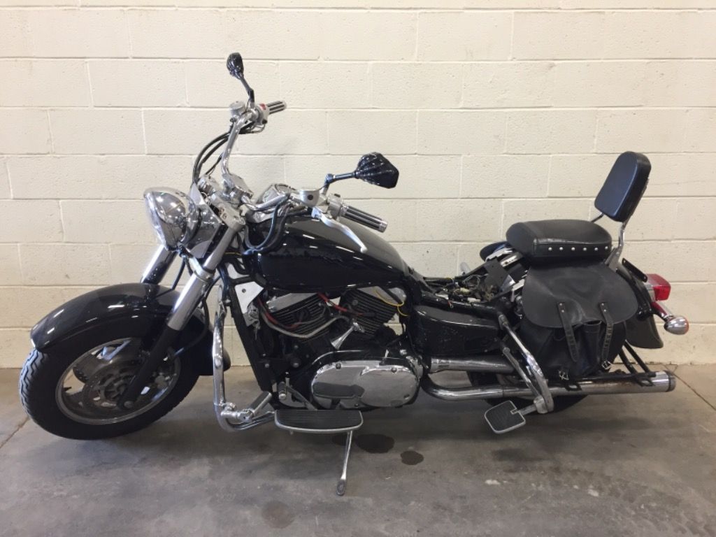 2000 Kawasaki Vulcan 1500 VN1500L Nomad EFI Used Parts, Stock #3007
